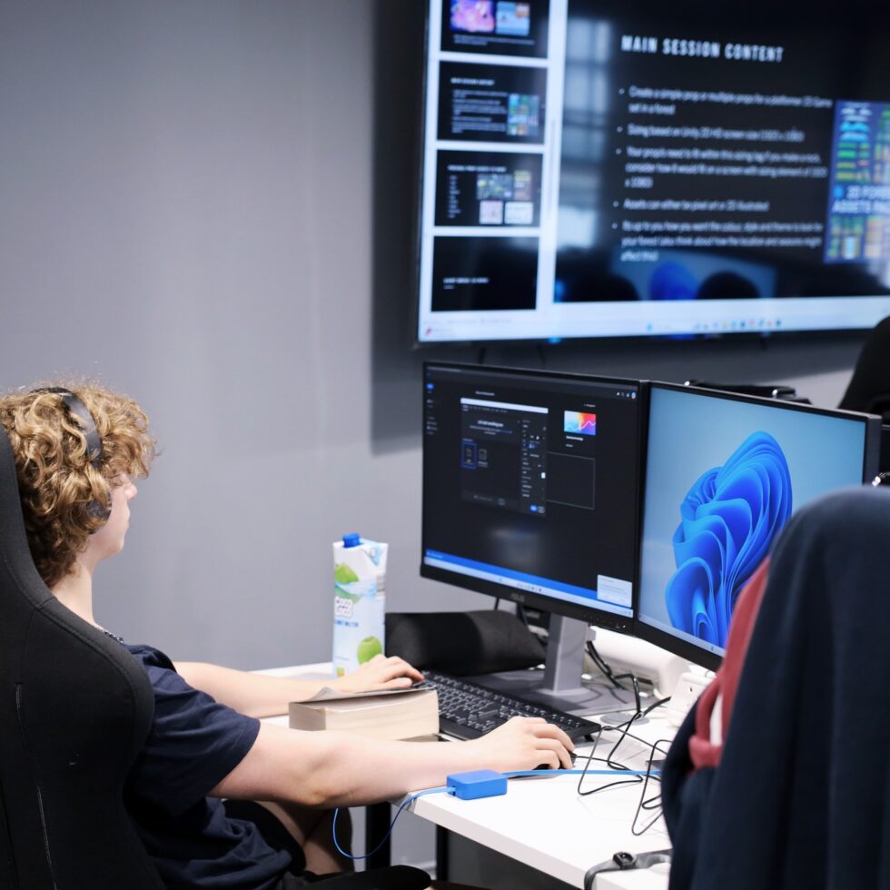 MetStudios Brighton Male Student computer Facilities